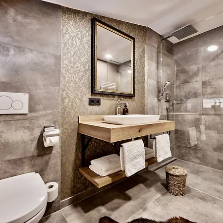 Deluxe Zugspitze Mit Pool, Sauna, Direkt Am Golfplatz Apartment *